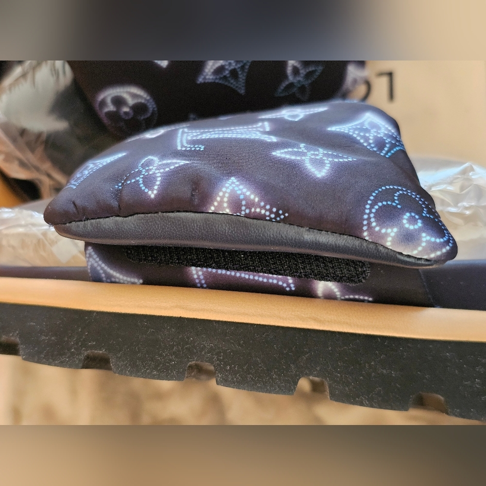 Louis Vuitton Pillow Pool Sandal Size EU40=10US Blue Black - Picture 15 of 16